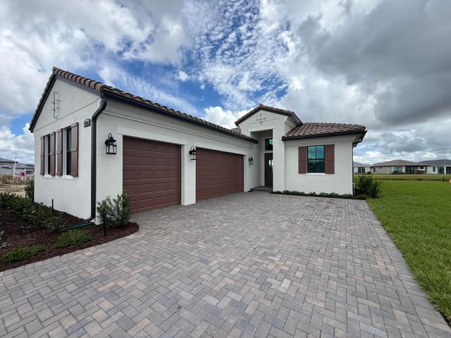 8469 SW Fattori Way, Port St. Lucie, FL 34987