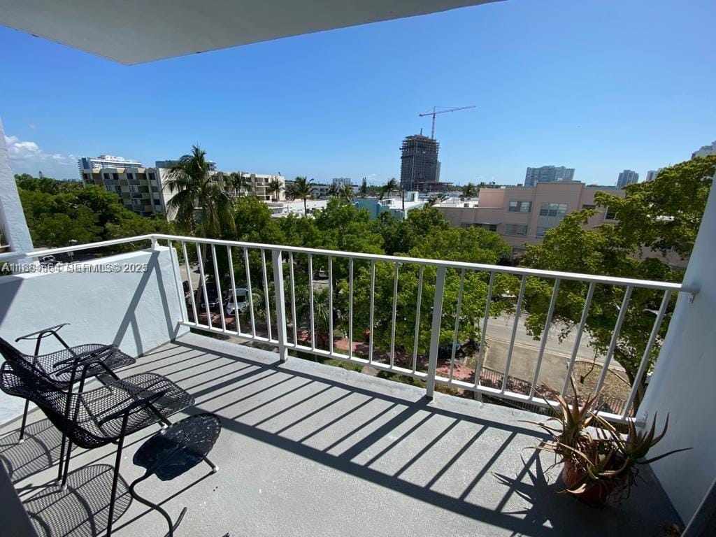 6900 Bay Drive 4H — photo 2