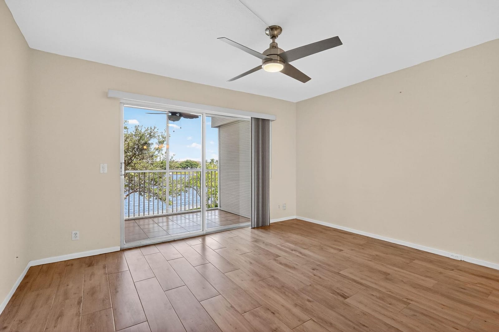 13055 SW 15th Court 310S, Pembroke Pines, FL 33027 photo 22