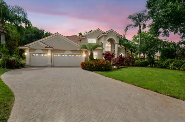 1412 SW Bent Pine Cove, Port St. Lucie, FL 34986