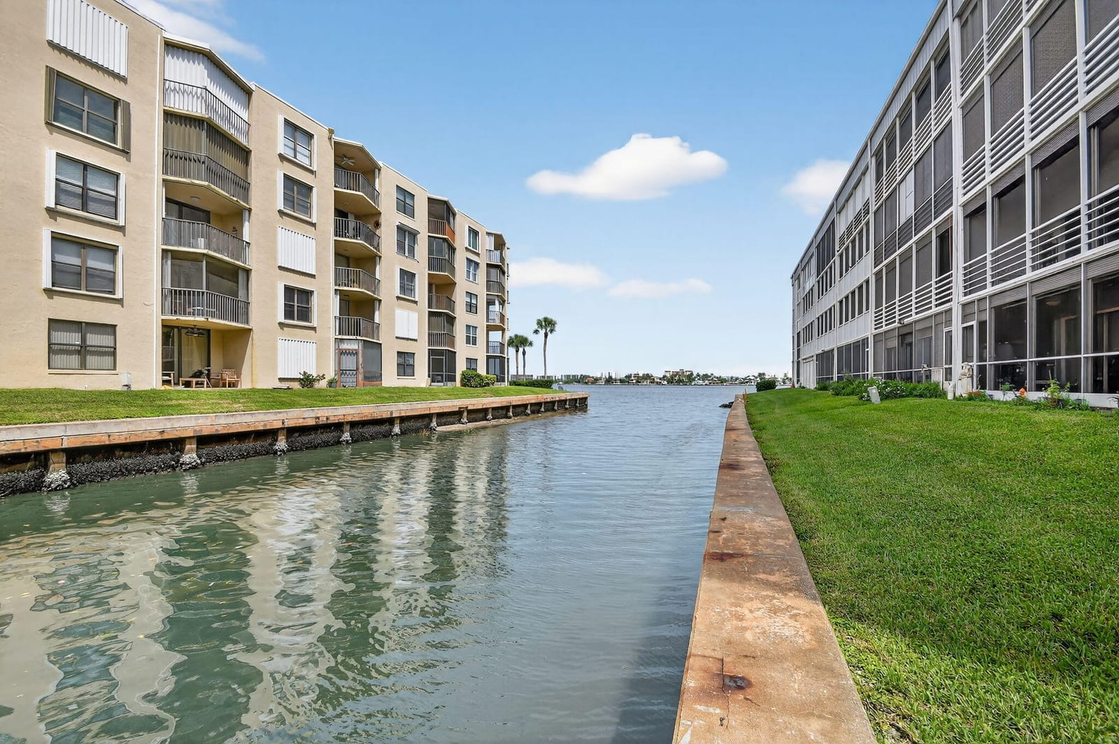 200 Waterway Drive S 108, Lantana, FL 33462