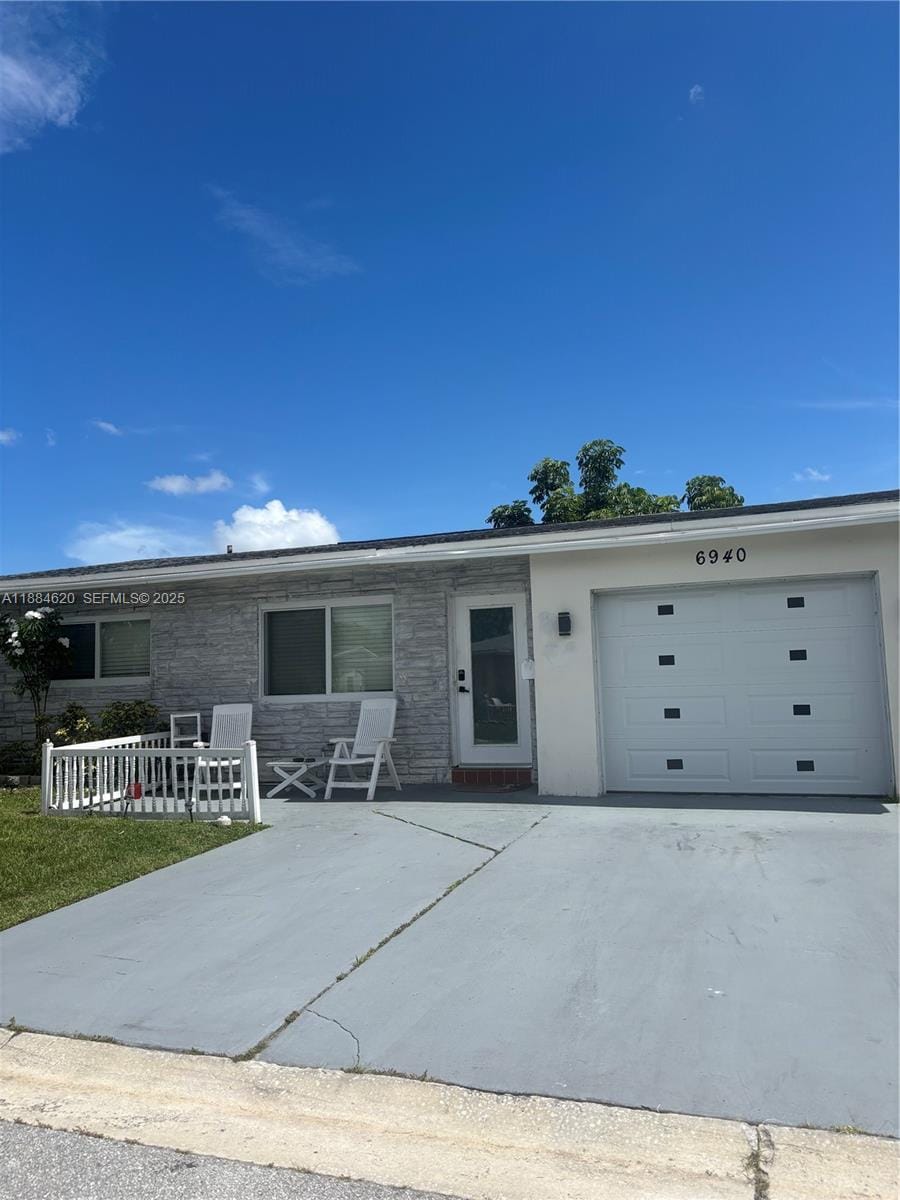 6940 NW 17th Street, Margate, FL 33063