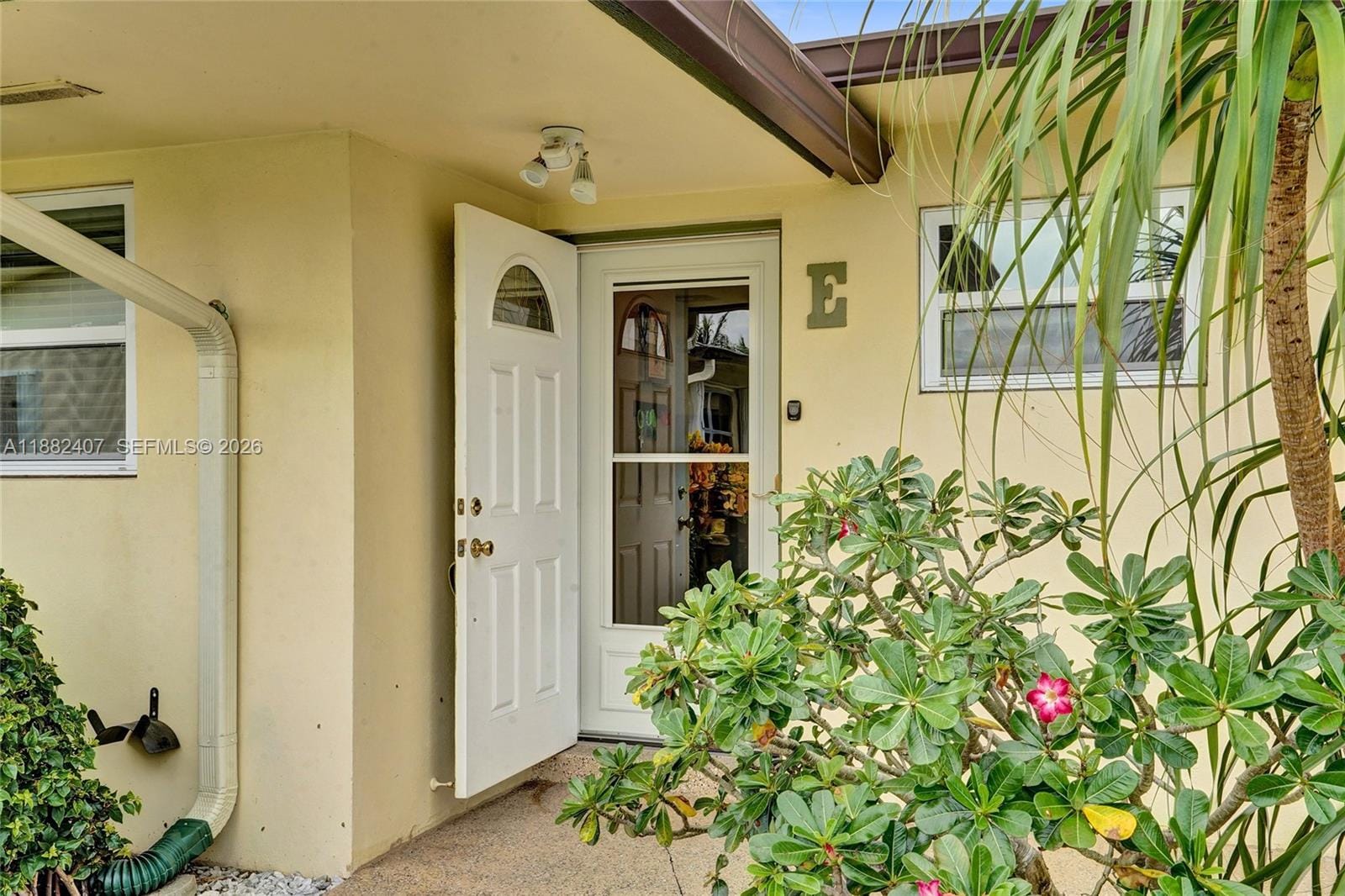 2921 W Crosley Dr W E E, West Palm Beach, FL 33415 photo 3
