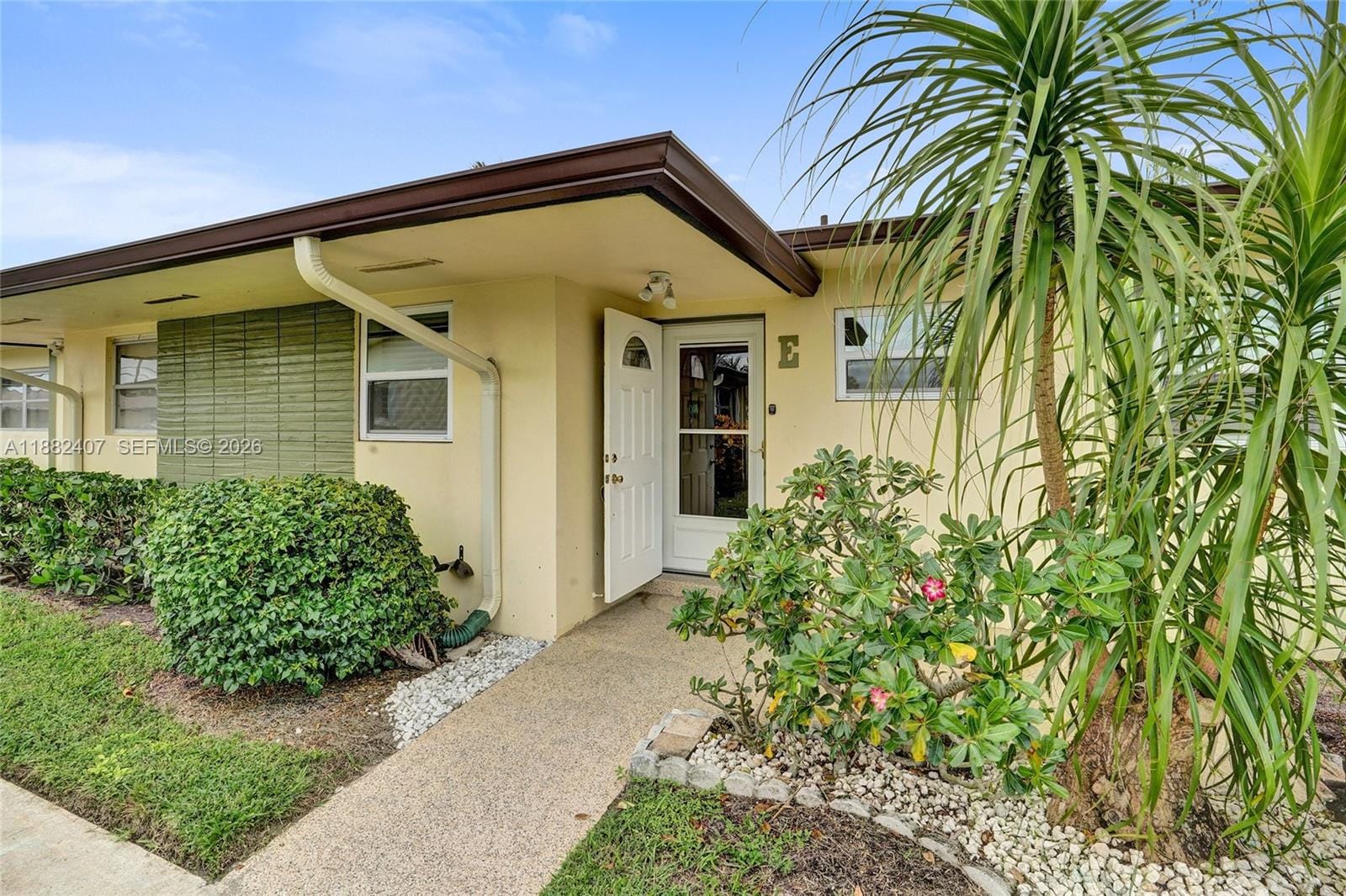 2921 W Crosley Dr W E E, West Palm Beach, FL 33415 photo 4