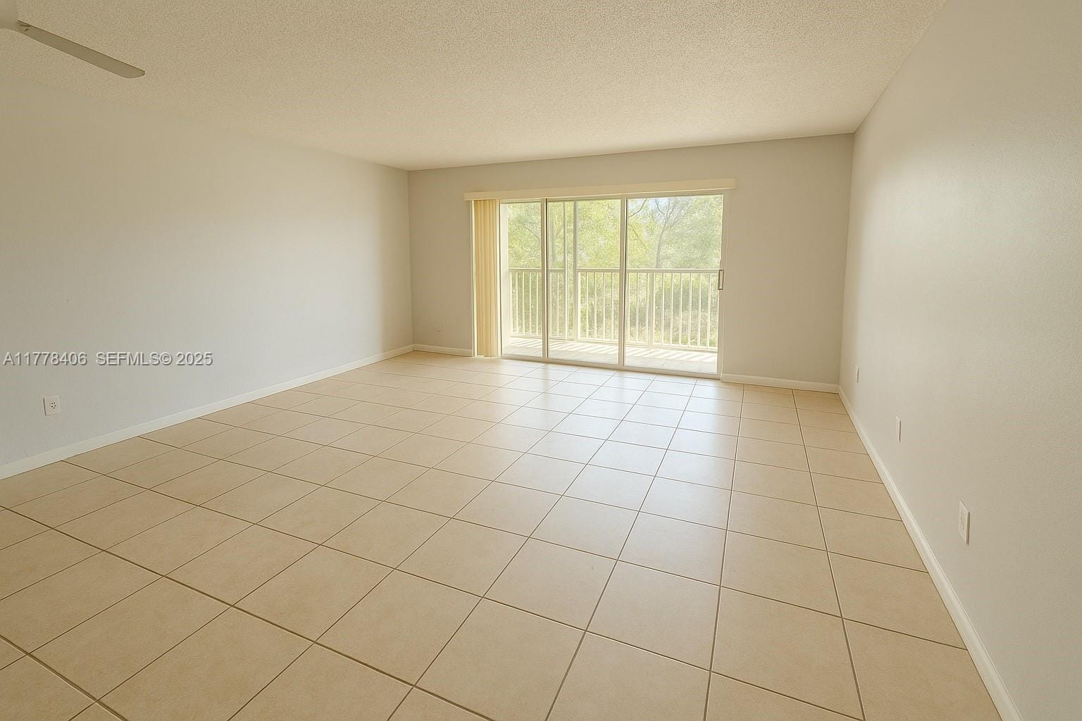 15221 NE 6th Avenue A204, Miami, FL 33162 photo 3