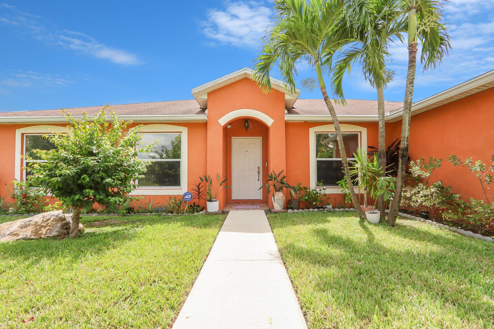 1298 SW Patricia Avenue — photo 3