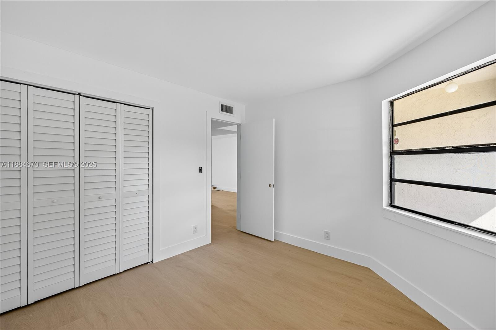 4198 Lakeside Drive 4198 — photo 12