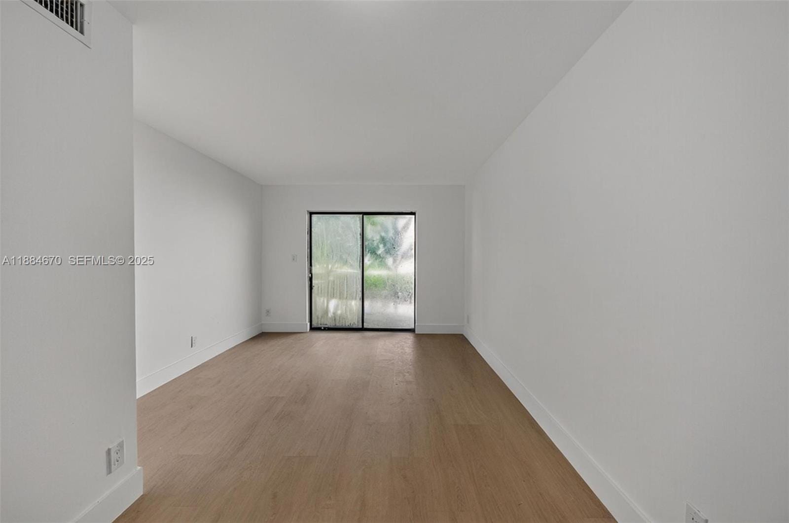 4198 Lakeside Drive 4198 — photo 9