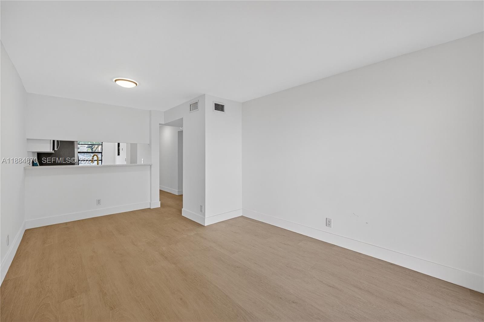 4198 Lakeside Drive 4198 — photo 10