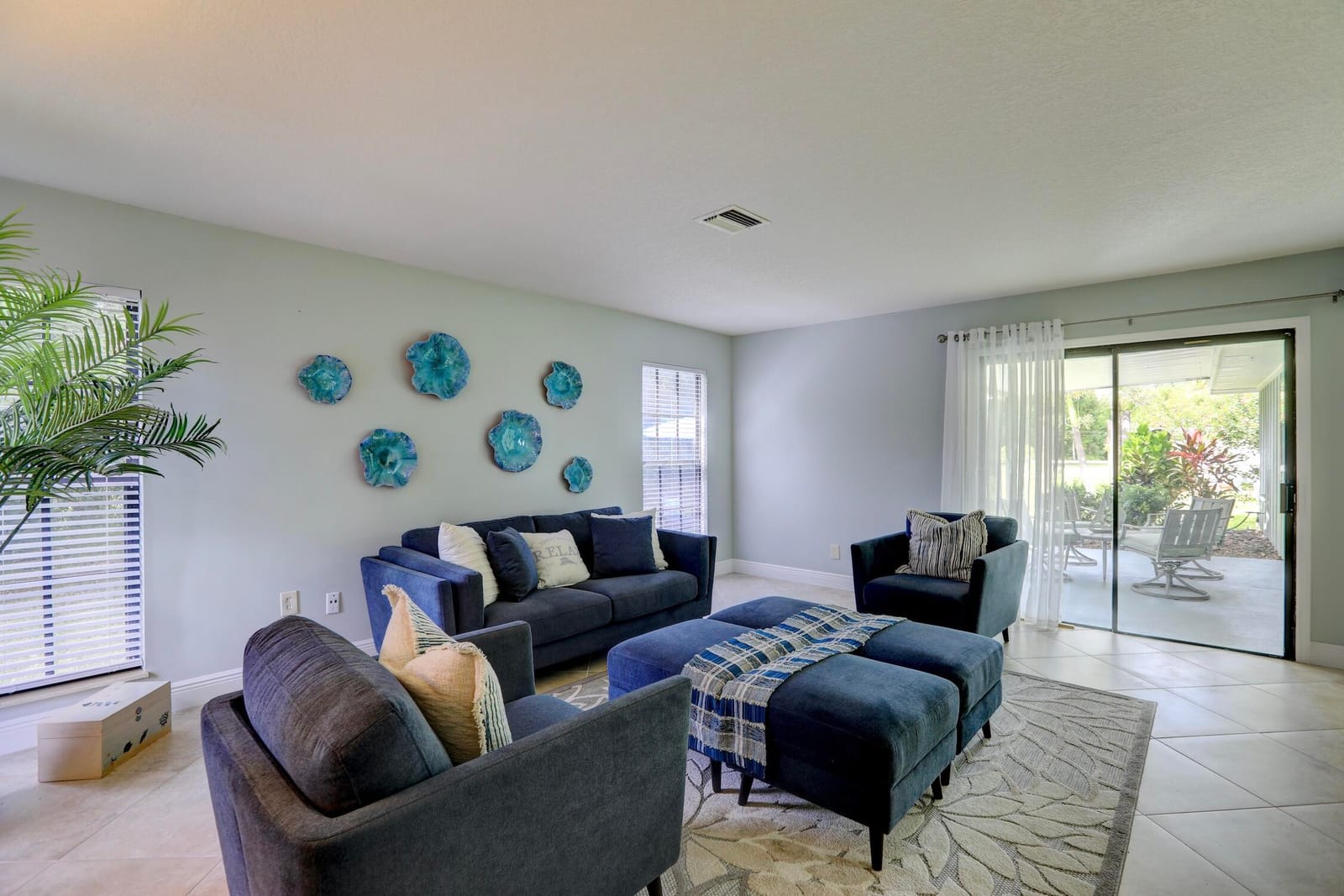 725 Jordan Avenue — photo 8