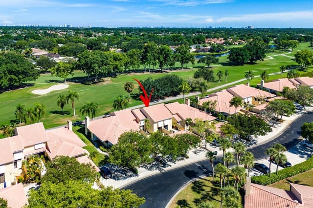 229 Old Meadow Way, sold in Pga Patio Homes, Palm Beach Gardens, FL