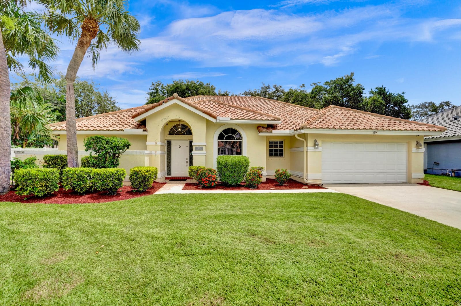 4 bedroom home for sale at 7608 Monclair, Lake Worth, FL 33467 — $639,000
