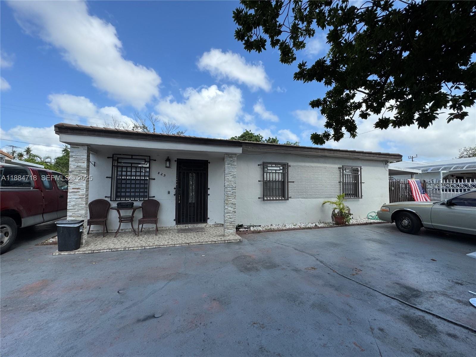 825 E 9th Lane, Hialeah, FL 33010