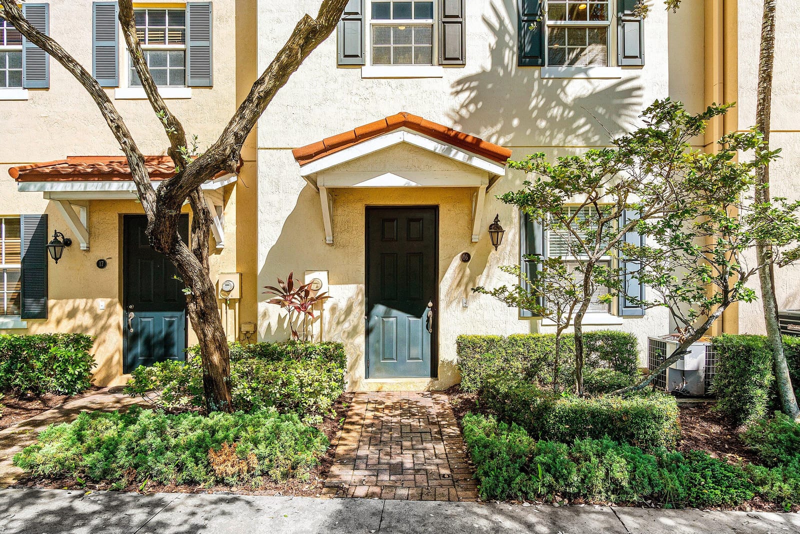 2502 N Dixie Highway 16, Lake Worth Beach, FL 33460