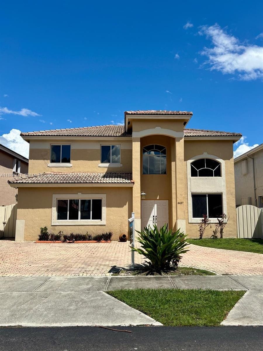 4 bedroom home for sale at 6437 158th, Miami, FL 33193 — $849,900