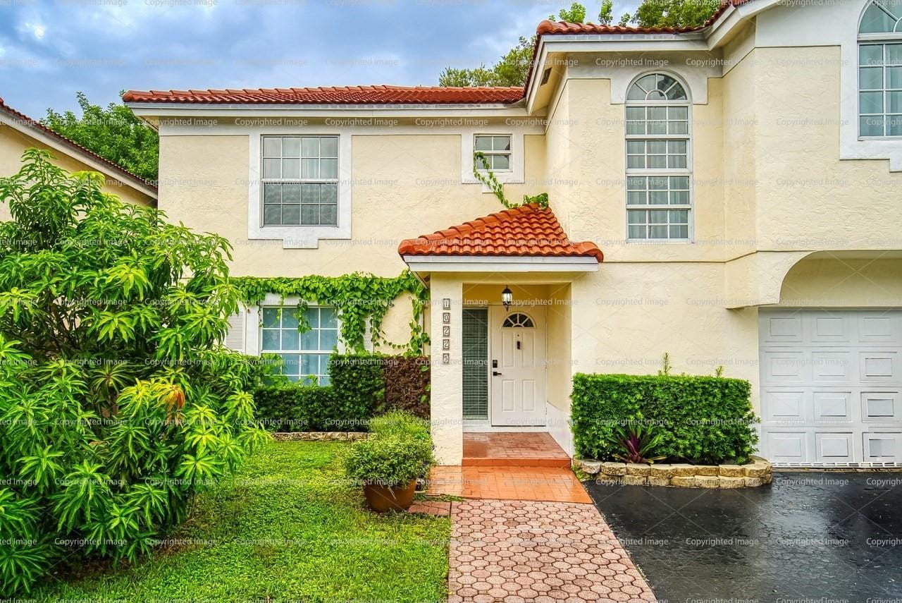10225 57 Terrace, Doral, FL 33178 photo 2