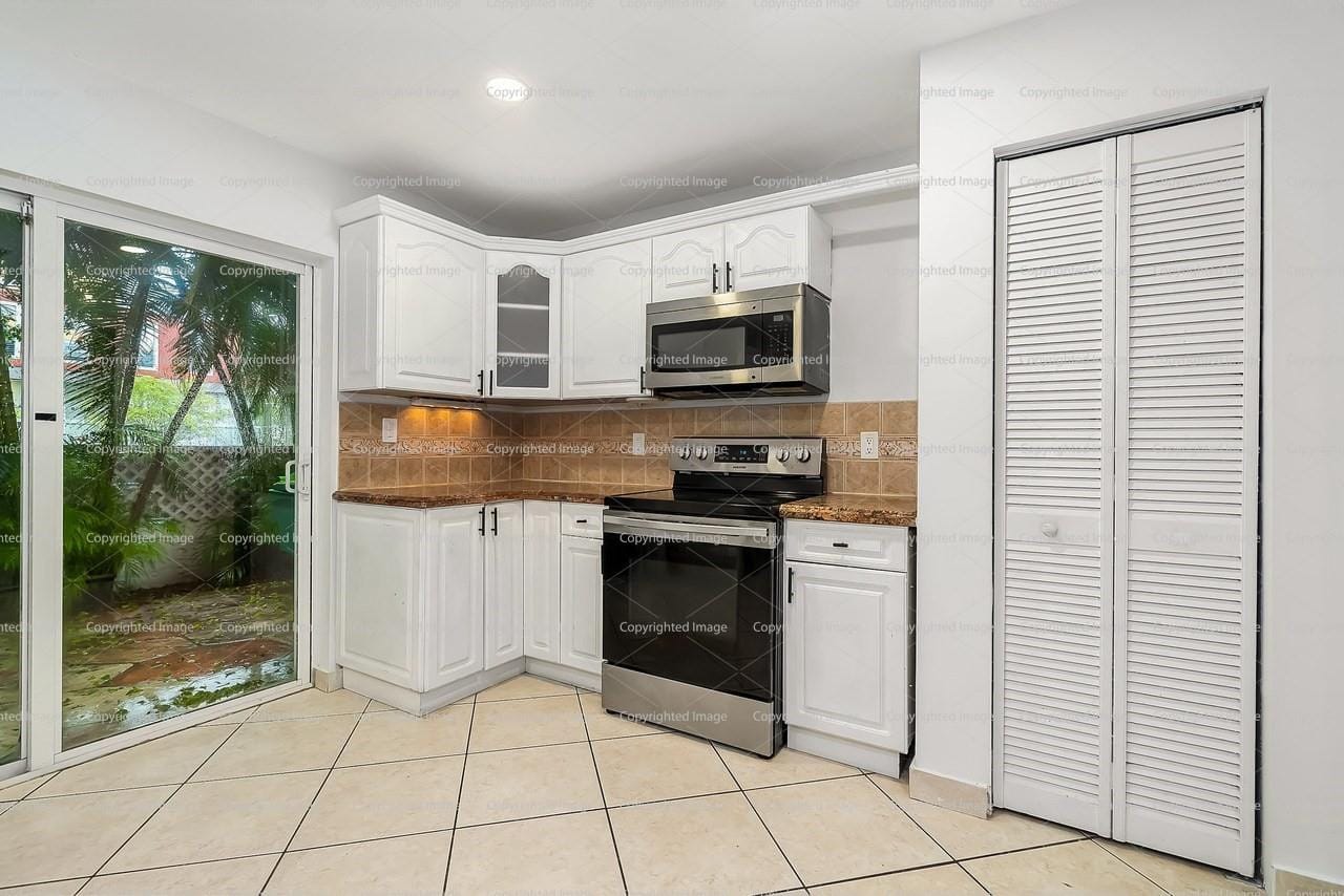10225 57 Terrace, Doral, FL 33178 photo 12