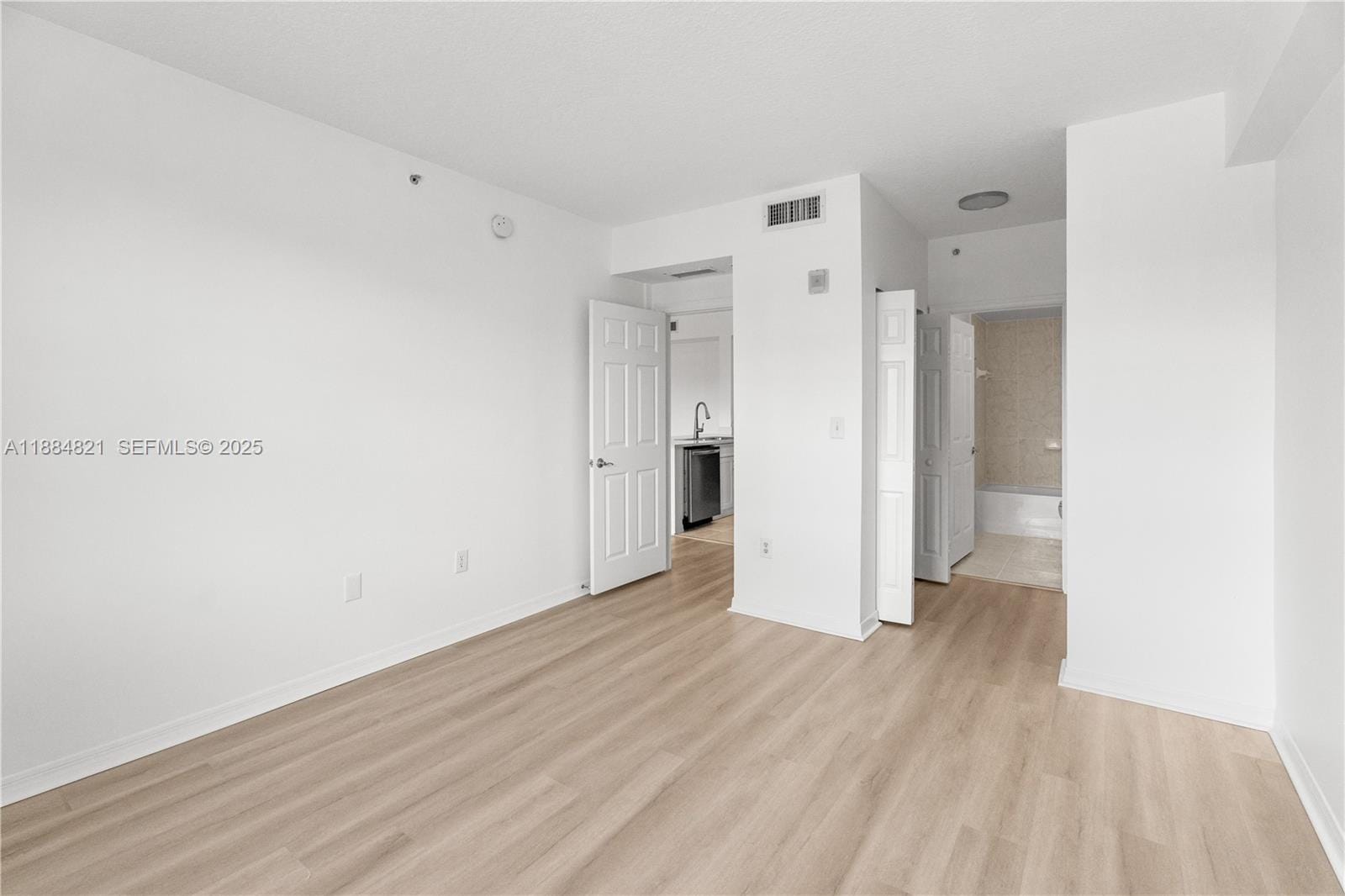 6851 SW 44th Street 309 — photo 8