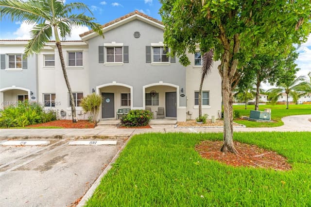1597 SE 31st Court, Homestead, FL 33035