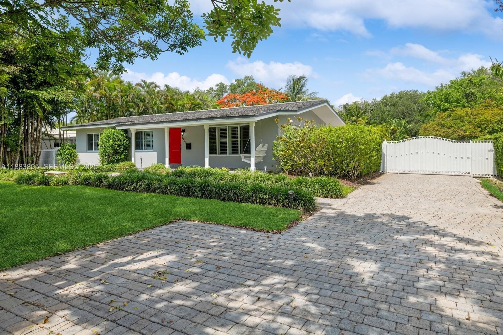 10300 SW 59th Avenue, Pinecrest, FL 33156 photo 2