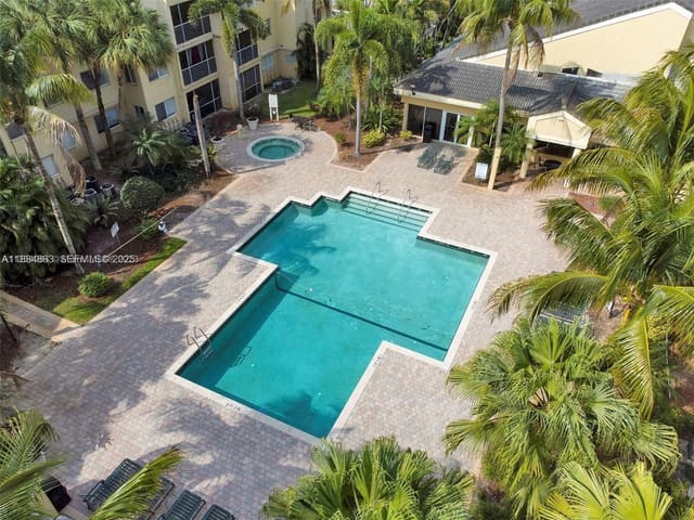 5720 Rock Island Road 396, Tamarac, FL 33319