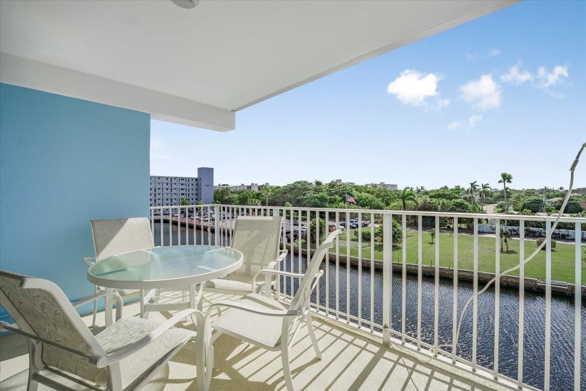 1501 SE 15th Court 402, Deerfield Beach, FL 33441 photo 17