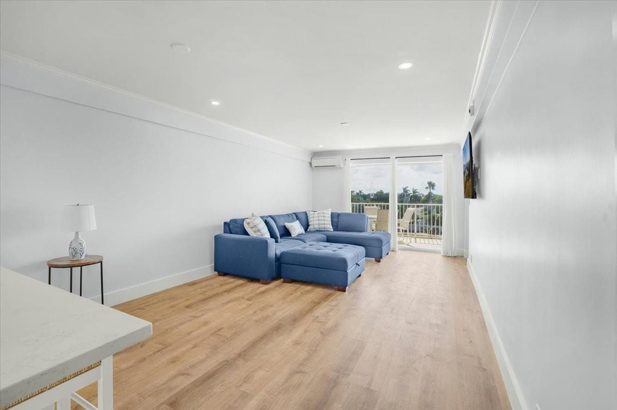 1501 SE 15th Court 402 — photo 4