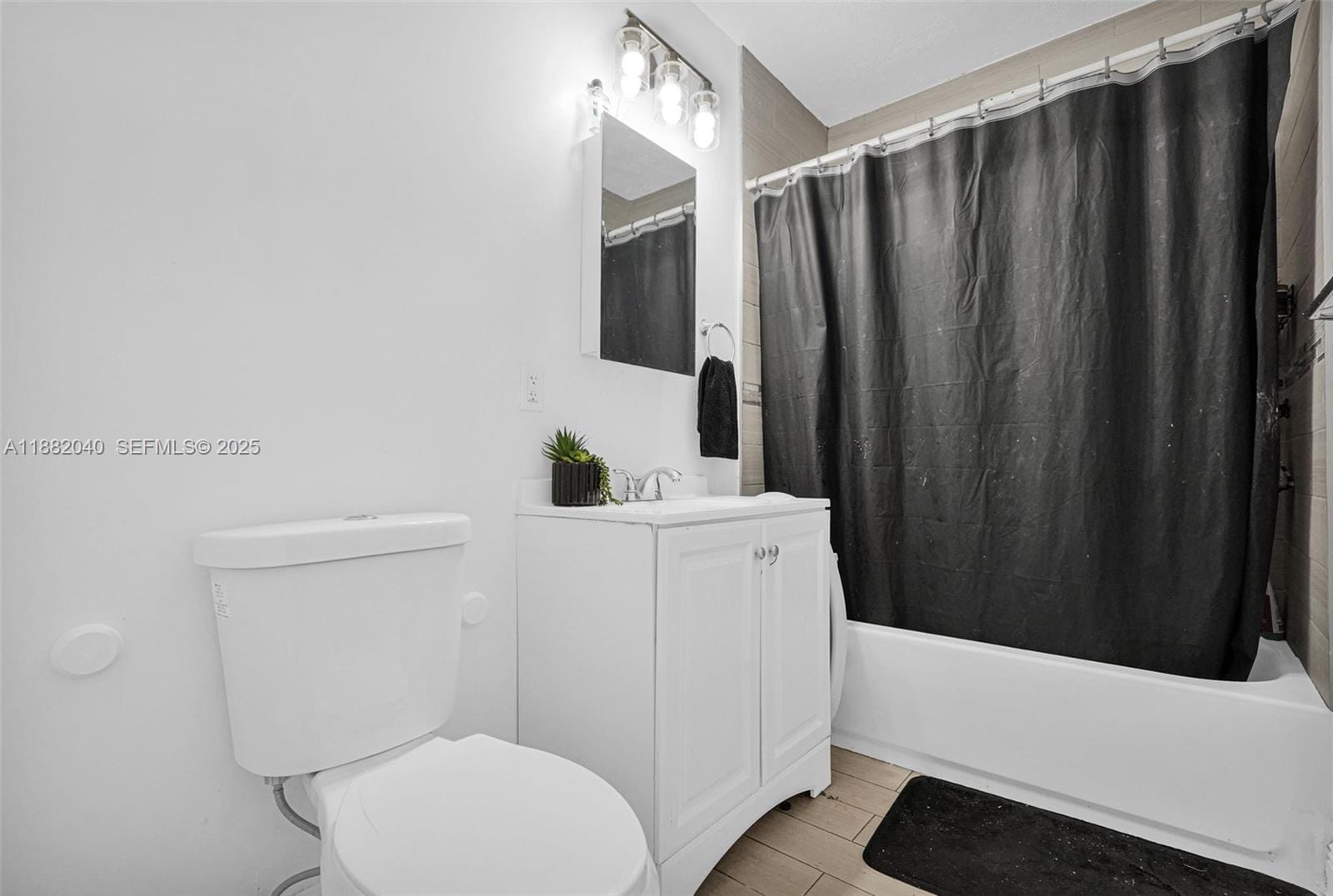 1090 NW 77th Street, Miami, FL 33150 photo 30