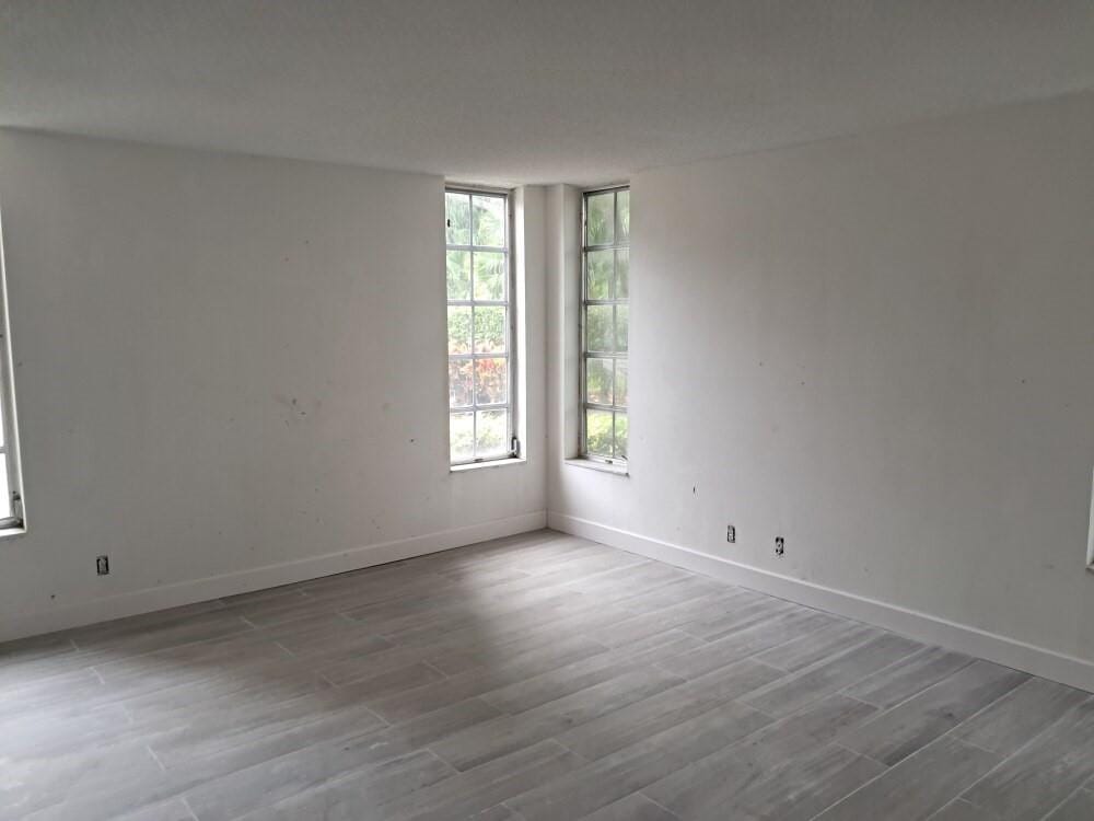 3051 S Palm Aire Drive 110 — photo 4