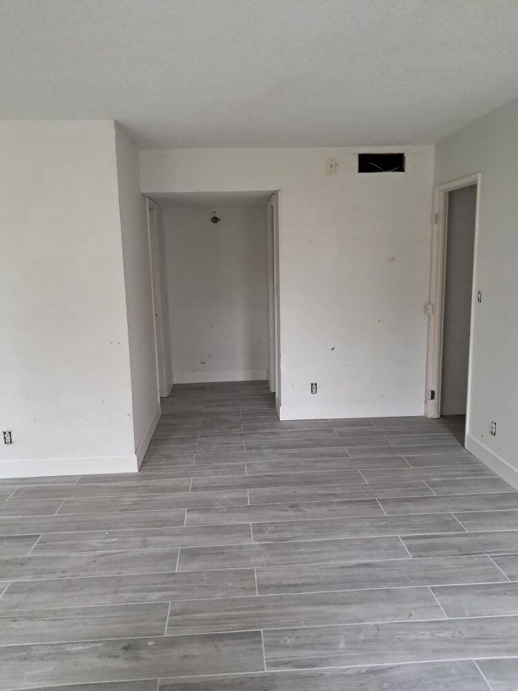 3051 S Palm Aire Drive 110 — photo 8