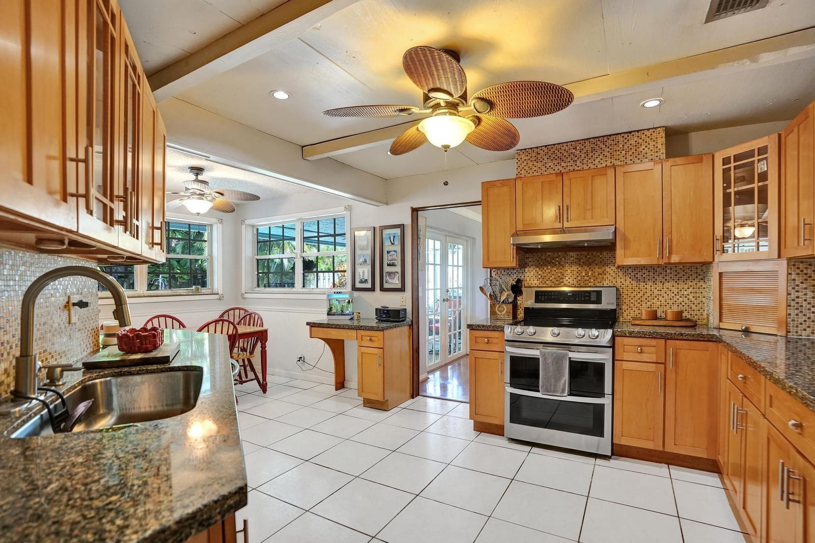 601 NW 76th Terrace, Plantation, FL 33324 photo 3