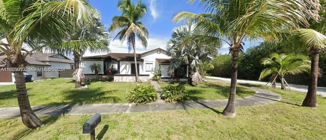 7821 SW 197th Terrace, sold in Saga Bay Sec 1, Cutler Bay, FL