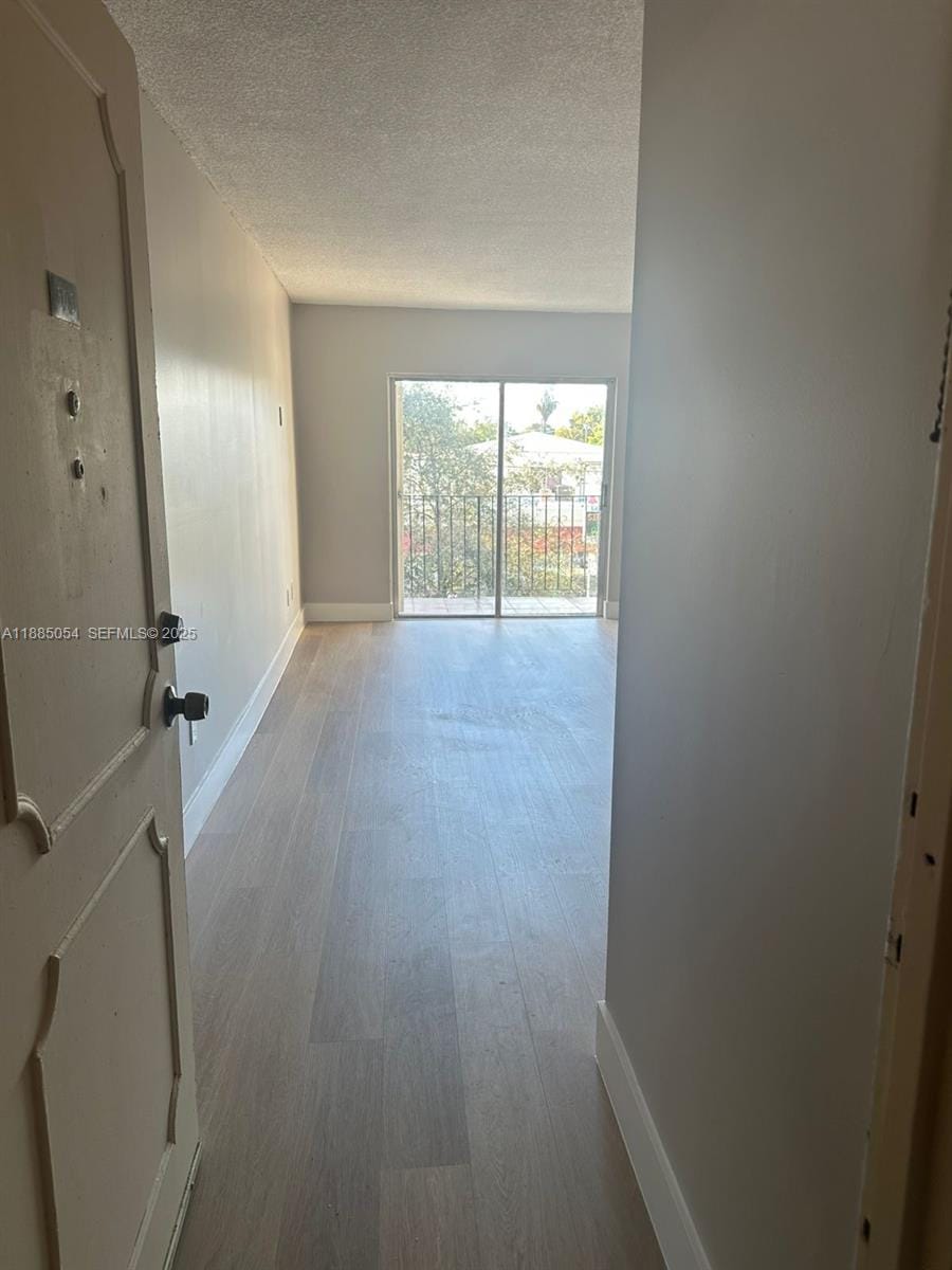 1051 SW 1st Street 303 — photo 4