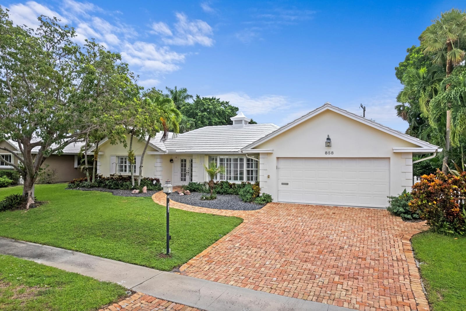 858 Hickory Terrace, Boca Raton, FL 33486 photo 1