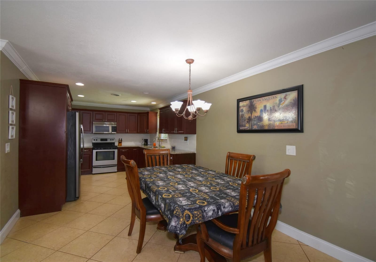 301 SE 12th Street — photo 9