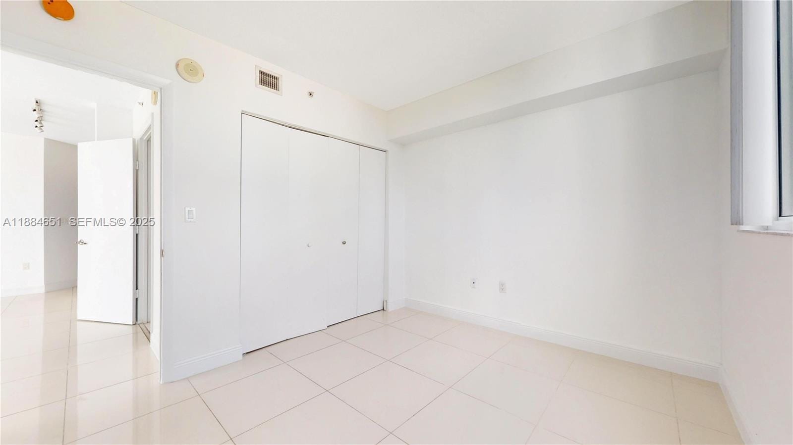 1871 S River Drive 1205 — photo 10