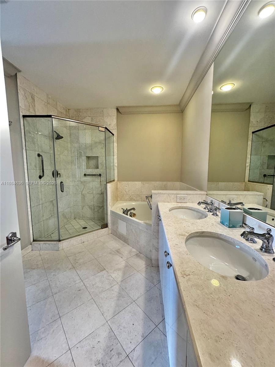 901 Brickell Key Boulevard 3605, Miami, FL 33131 photo 9