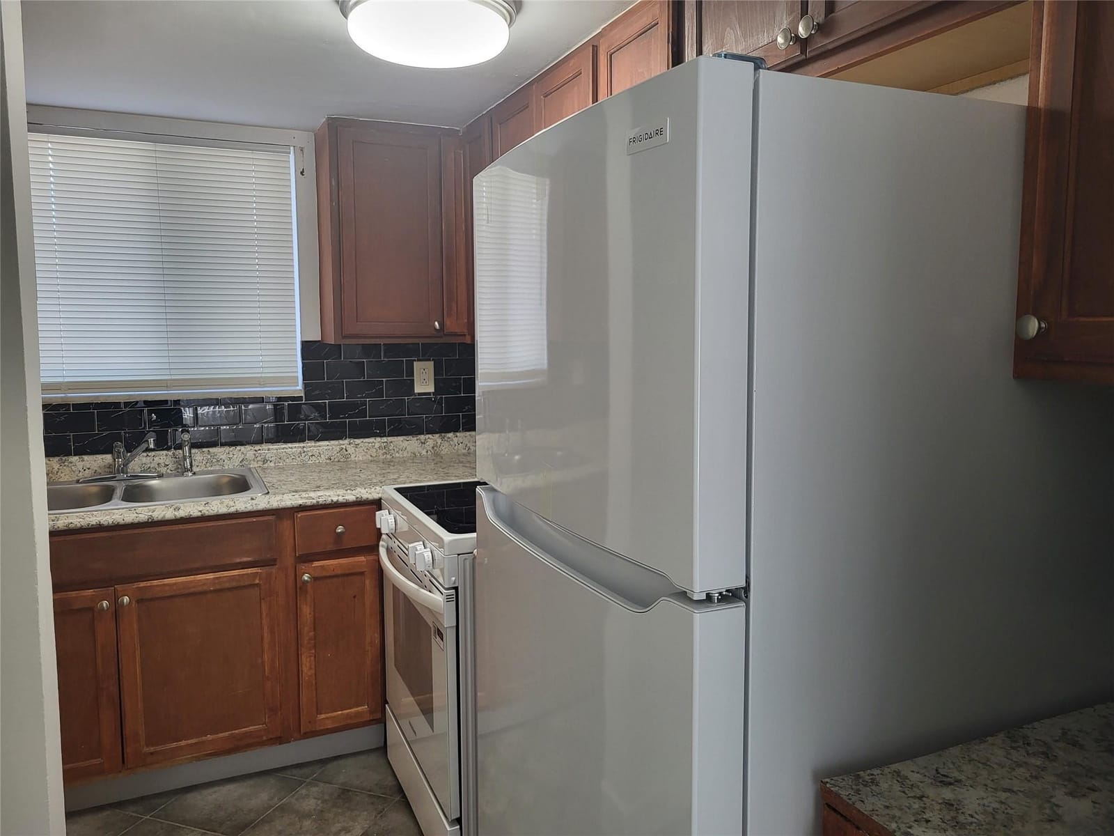1501 Crescent Circle E43 — photo 3