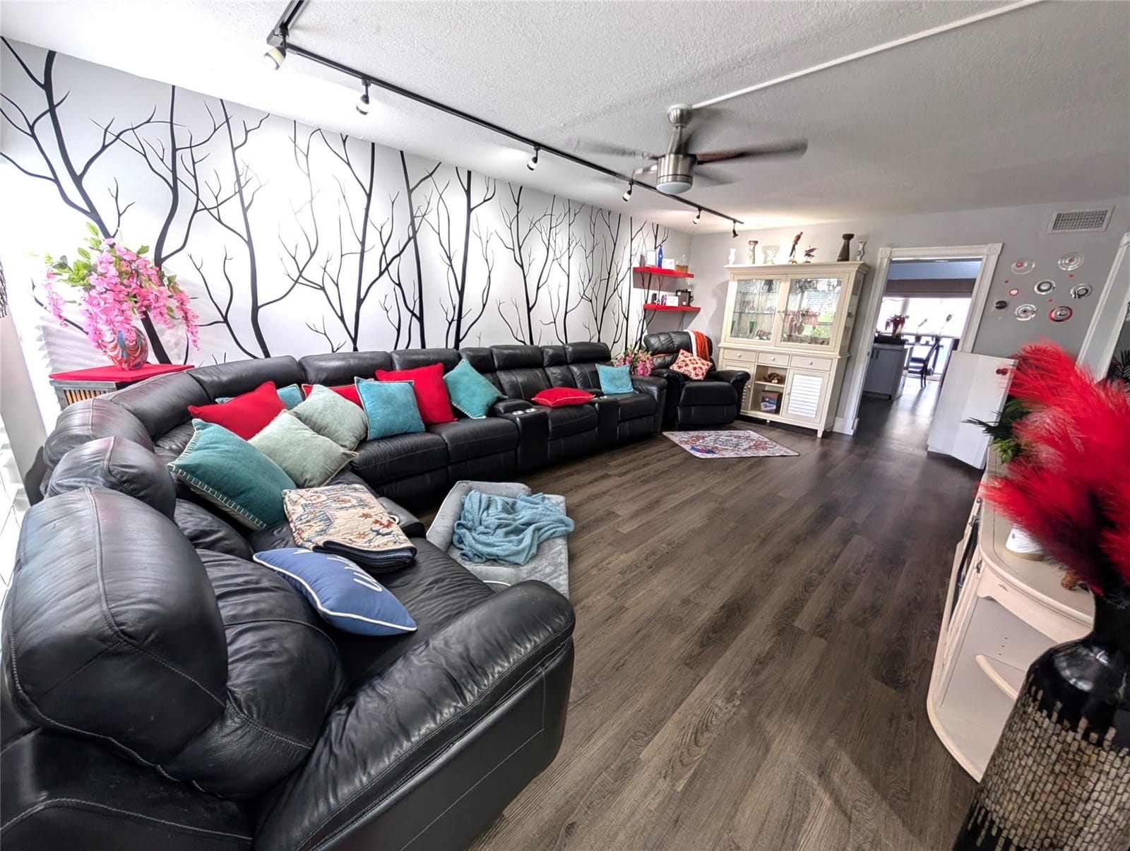 3155 Coral Hills Drive B2 — photo 2