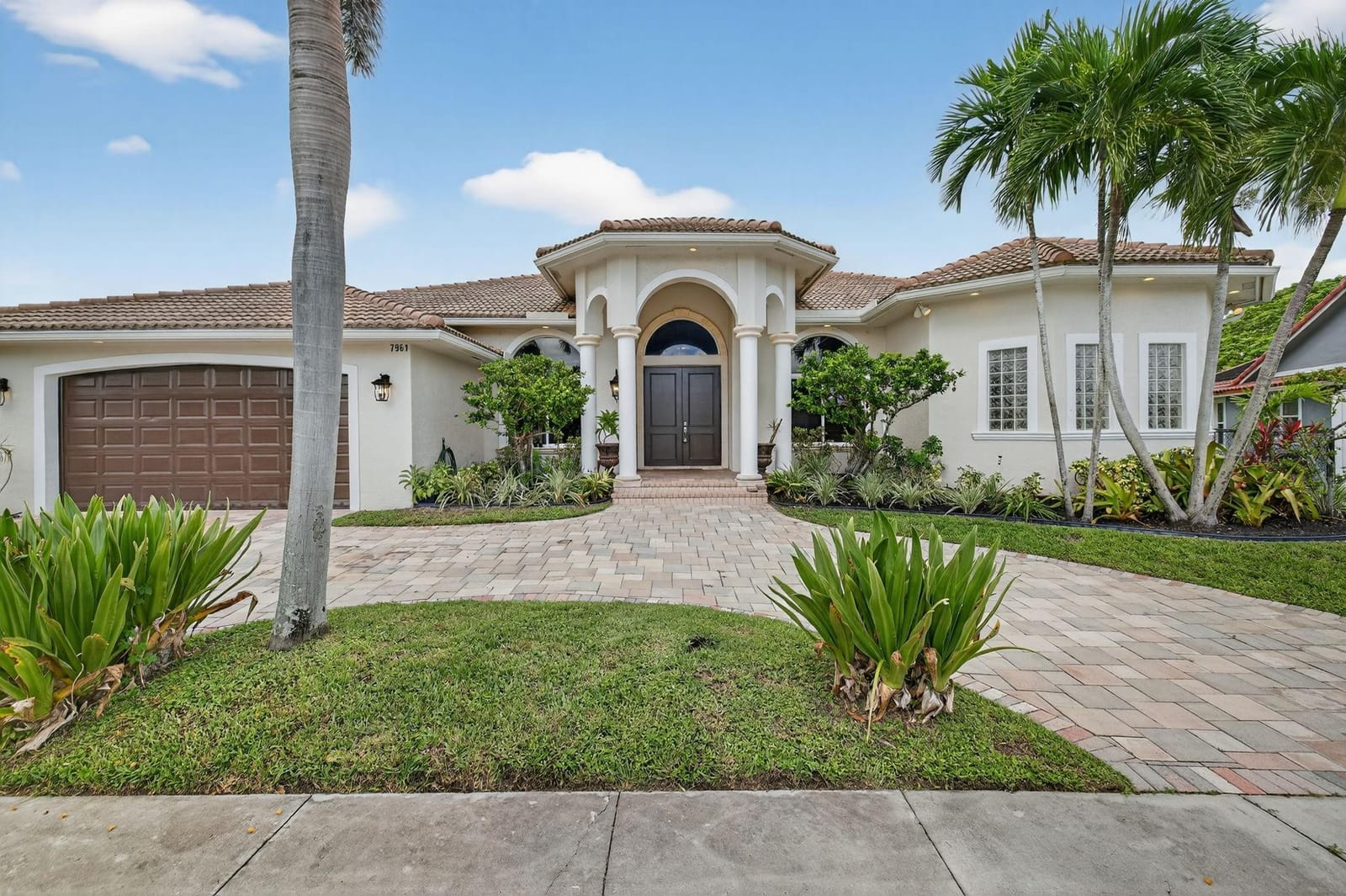 7961 NW 90th Avenue, Tamarac, FL 33321