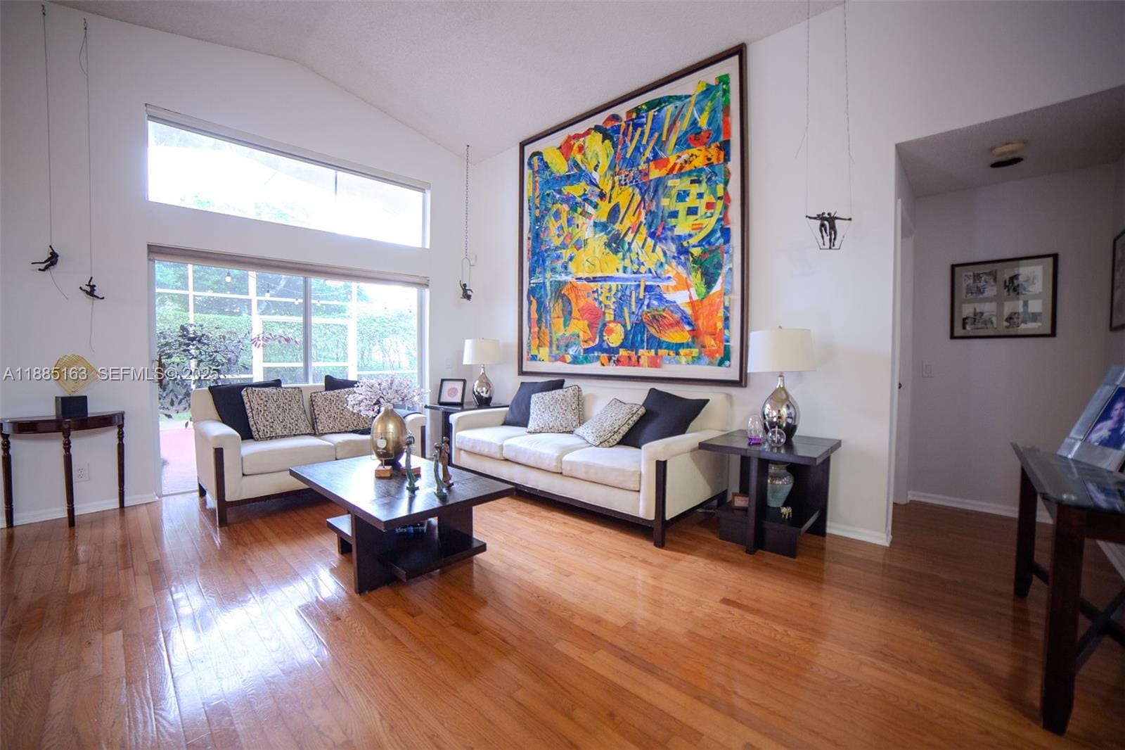 667 Carrington Lane — photo 3