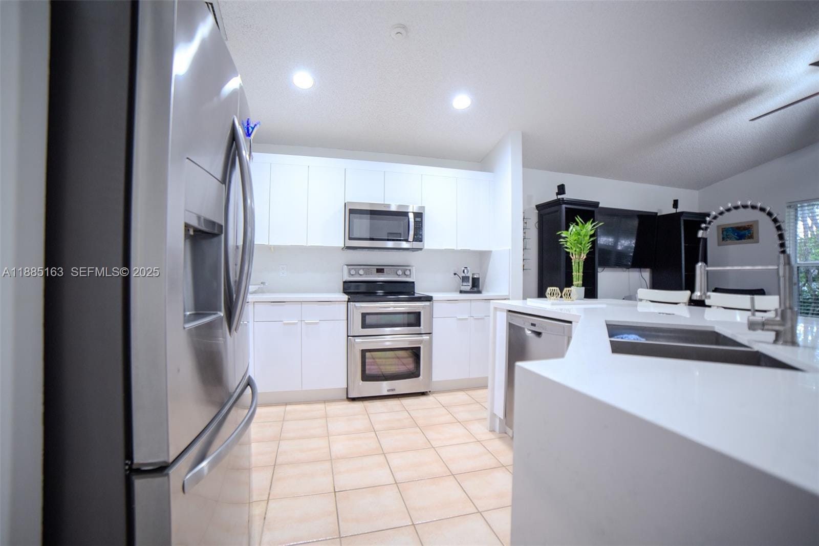 667 Carrington Lane, Weston, FL 33326 photo 29