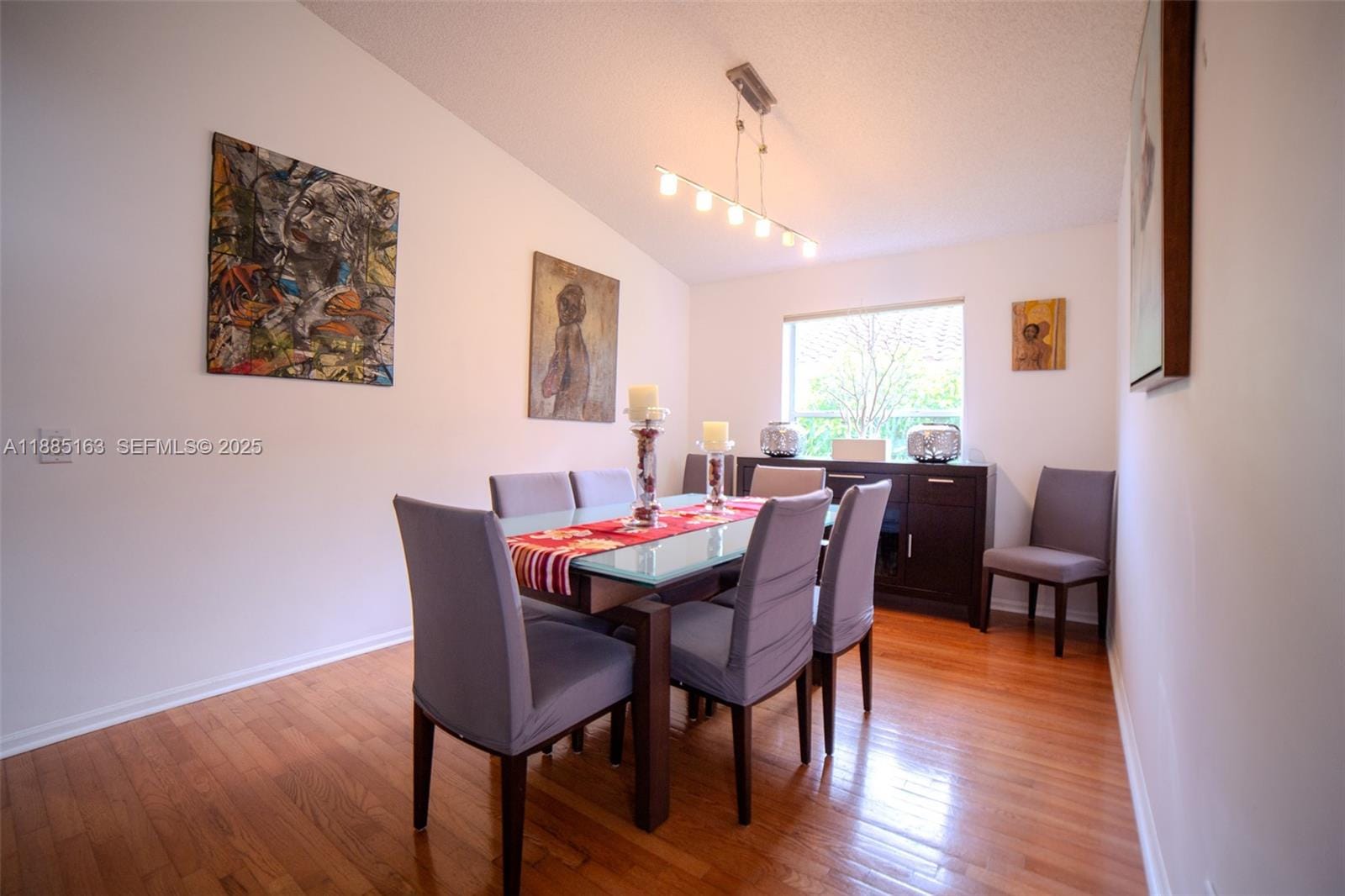 667 Carrington Lane — photo 6