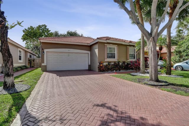 7877 NW 62nd Terrace, sold in Parkland Place, Parkland, FL