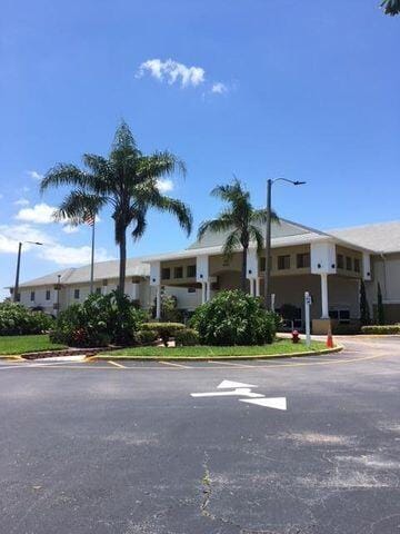 144 Norwich F, West Palm Beach, FL 33417 photo 15
