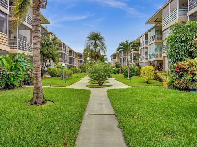 1395 NE 167th Street 315, Miami, FL 33162