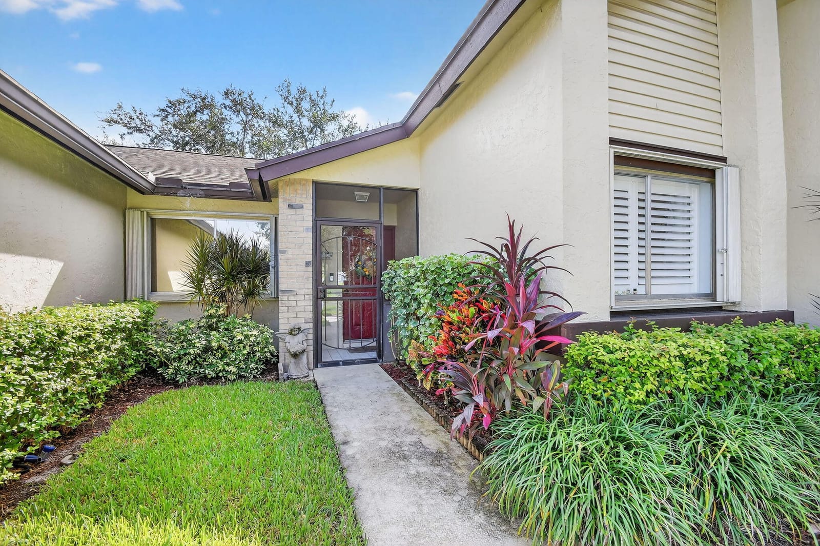 113 Ramblewood Circle, Royal Palm Beach, FL 33411