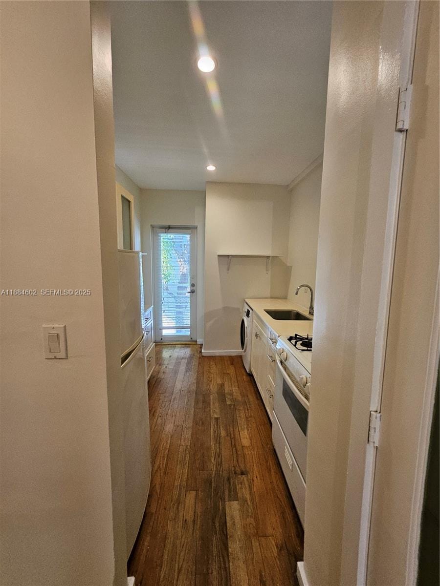 745 13th Street 16 — photo 8