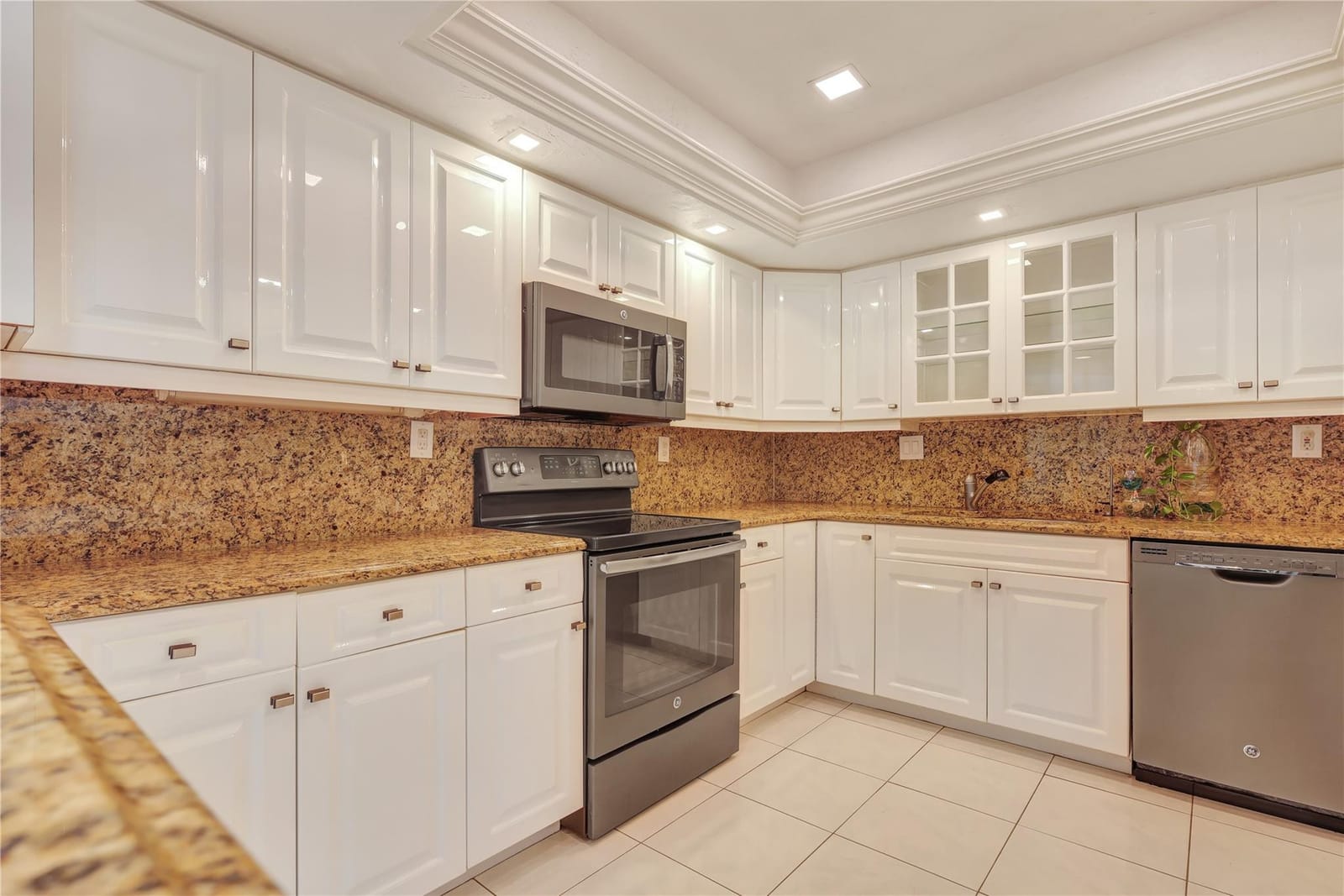 2100 S Ocean Lane 2509ph — photo 12