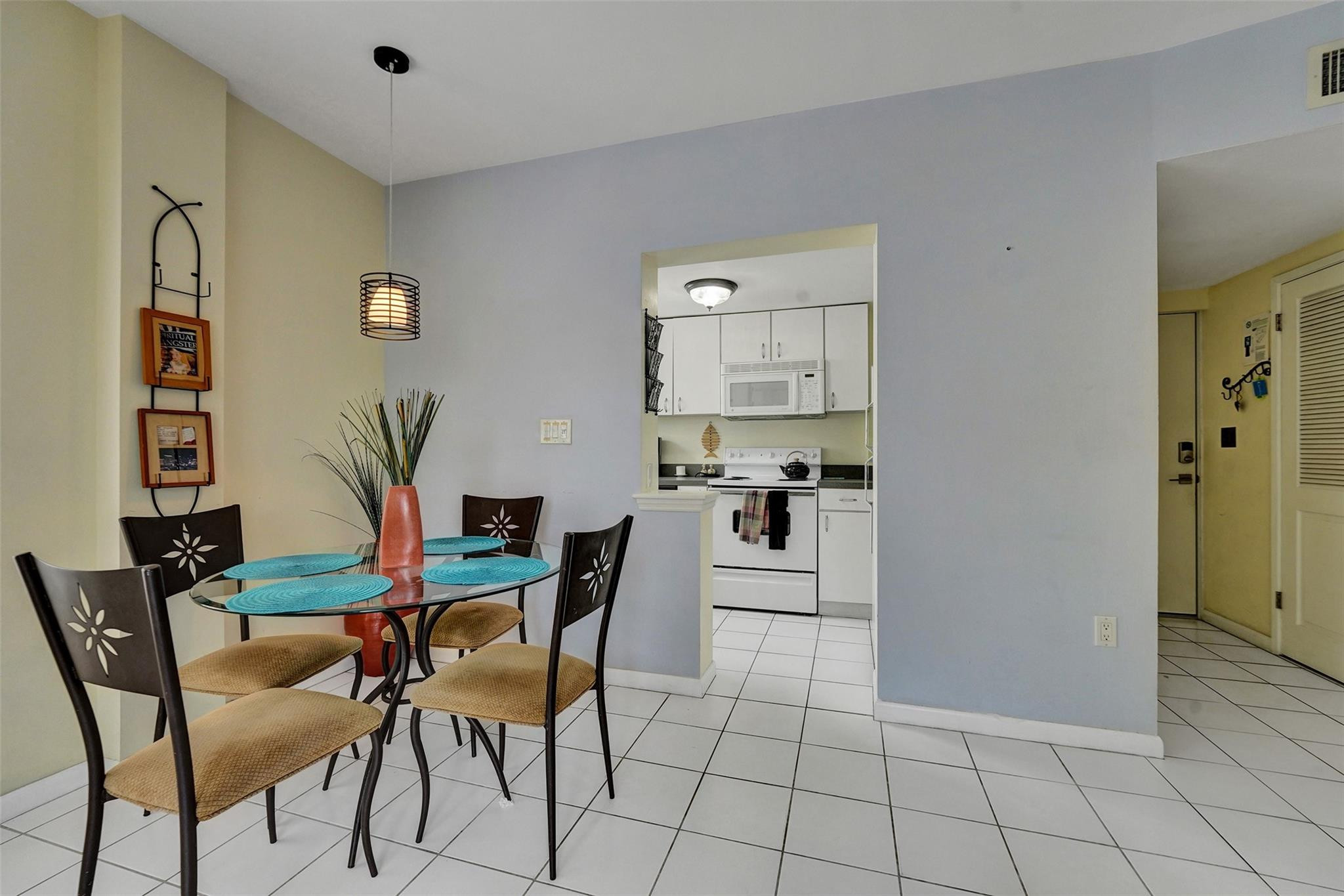 341 N Birch Road 316, Fort Lauderdale, FL 33304, Fort Lauderdale